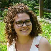 Insegnante offre lezioni d'italiano, storia e geografia e aiuto compiti.